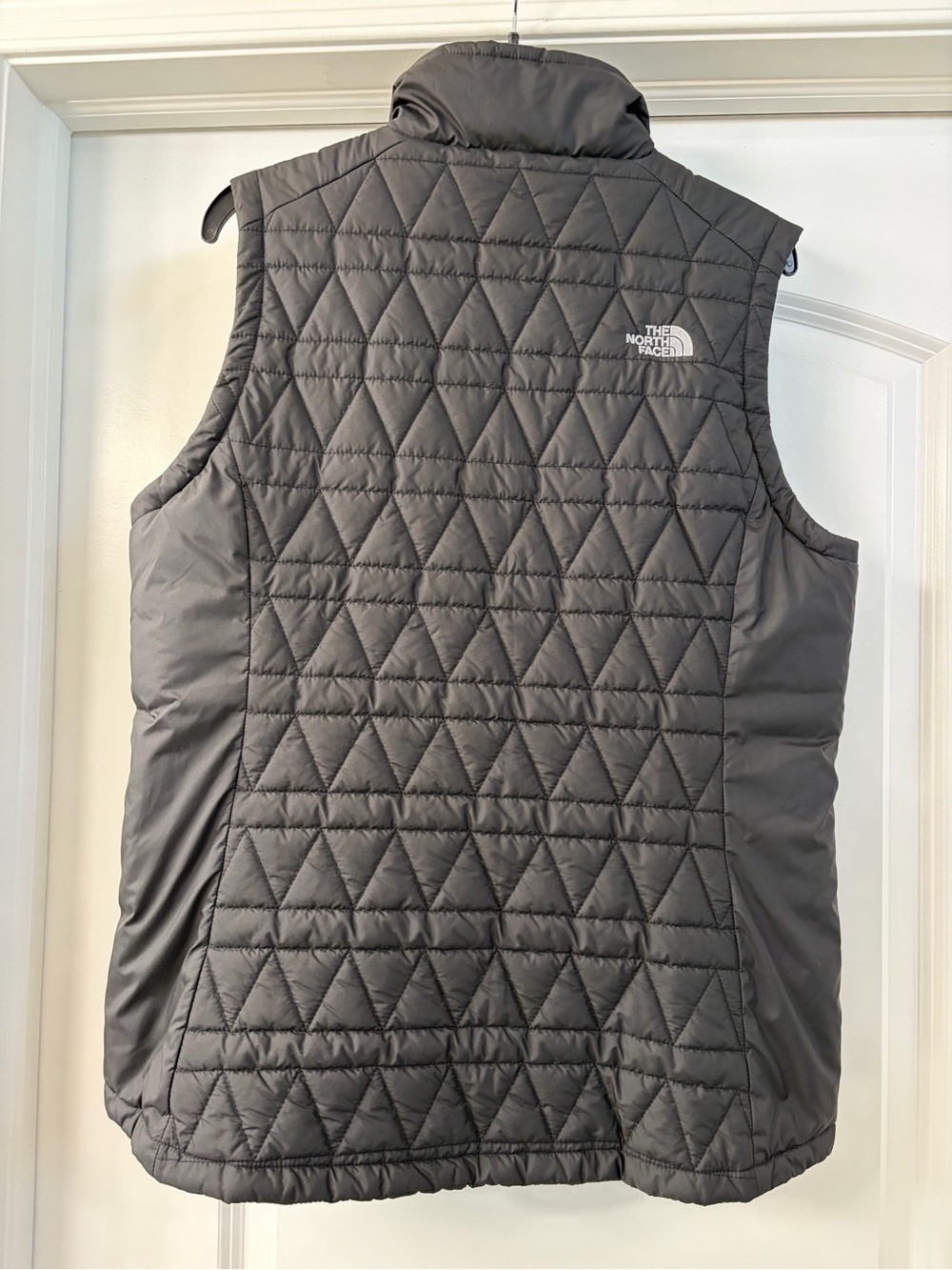 The North Face Womens Black Quilted Puffy Vest EUC Women’s SZ L - Picture 7 of 8
